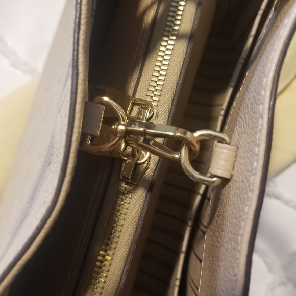 SOLD 2️⃣2️⃣5️⃣0️⃣ LV Montaigne Emprinte MM - Picture 11 of 13